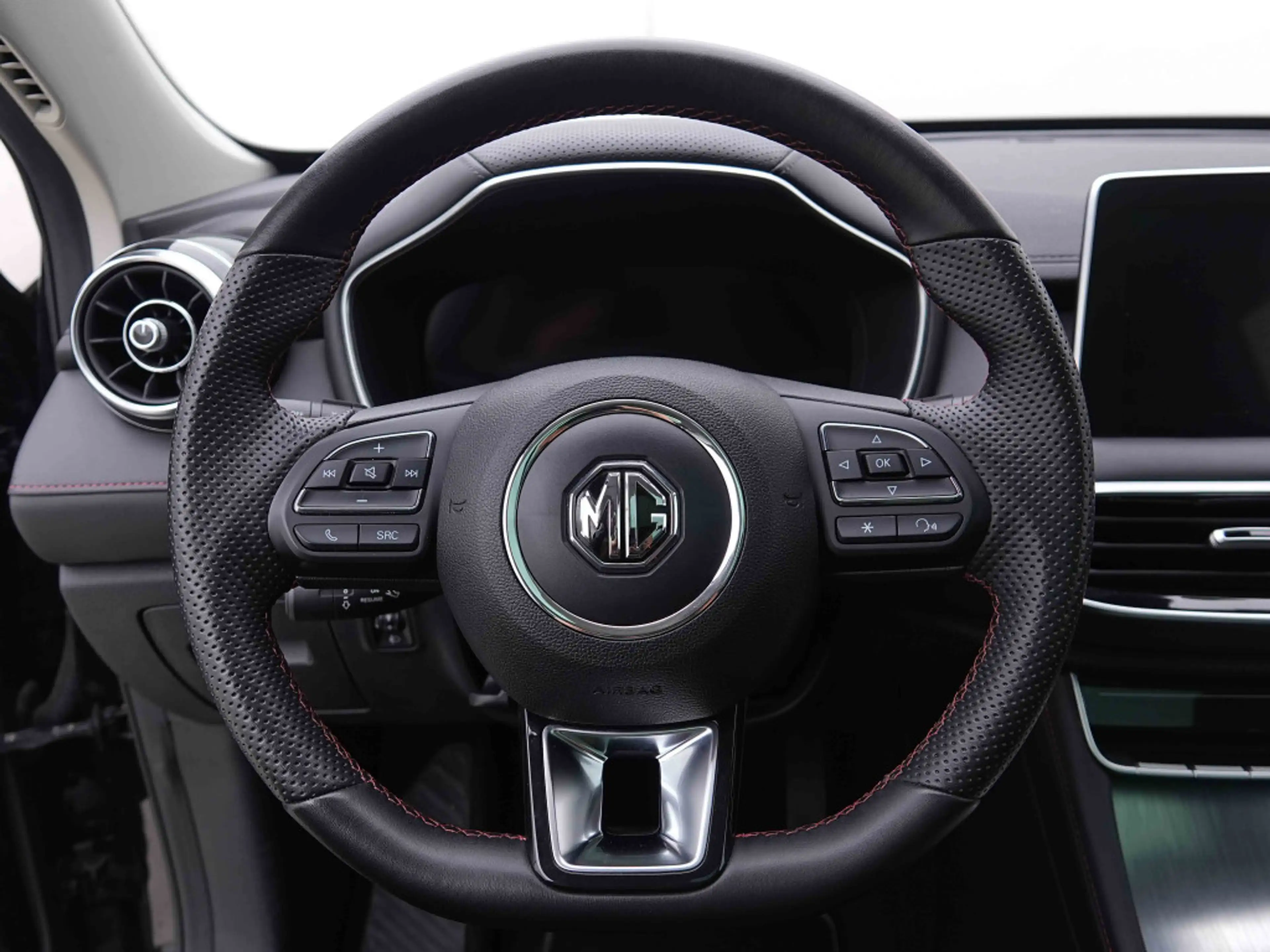 MG HS 1.5 T-GDi 162 Luxury | Pano | Leather | 360Cam | GPS | LED | ALU18 — photo 10