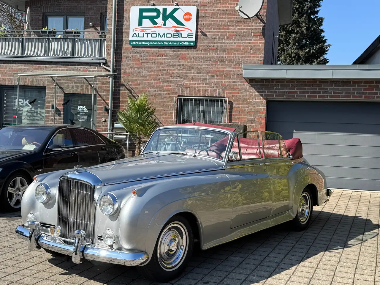 Bentley S1