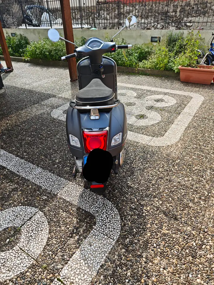 Piaggio GTS 300