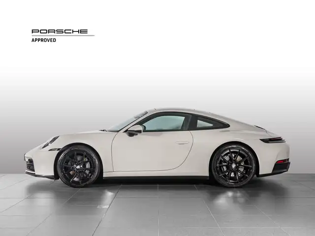 Porsche 911 view 2