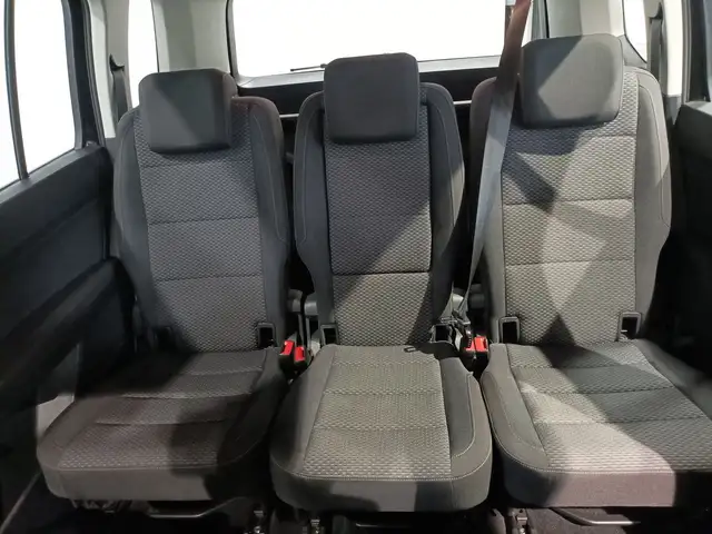 Volkswagen Touran view 15