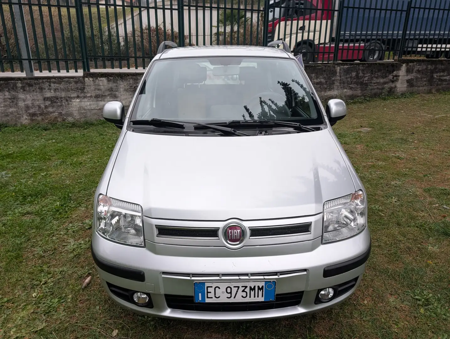 Fiat Panda Panda 1.2 Emotion Eco UNICO PROPRIETARIO Zilver - 2