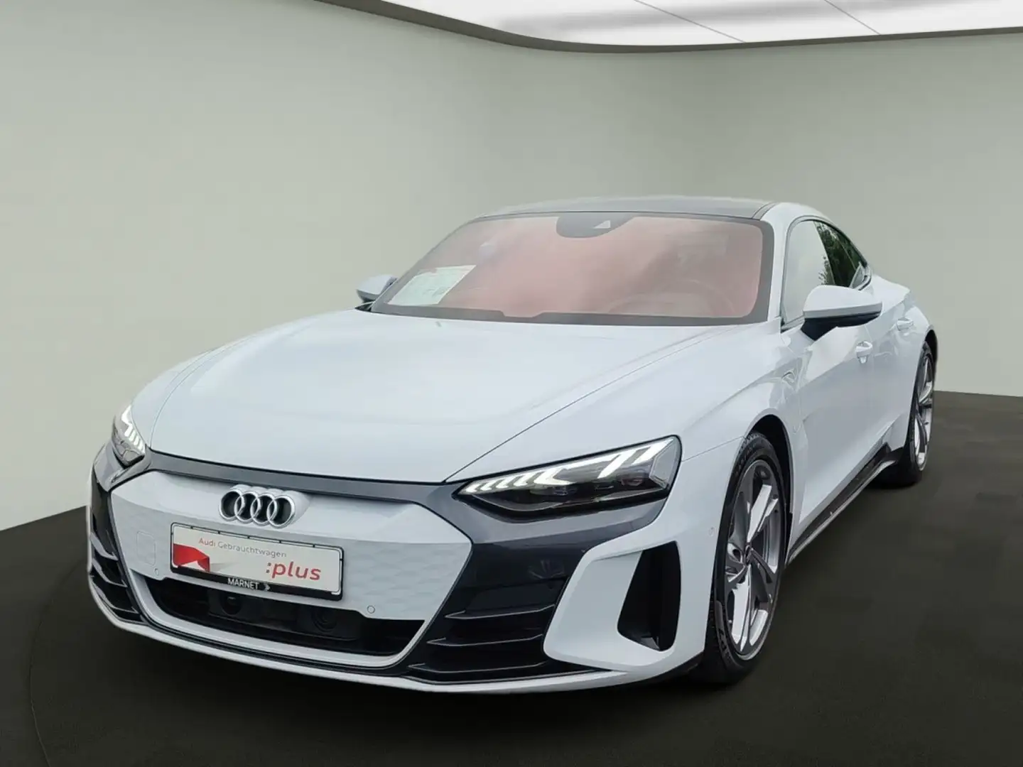 Audi e-tron GT *Navi*Matrix*Alu*HUD*PDC*Pano*K Šedá - 2