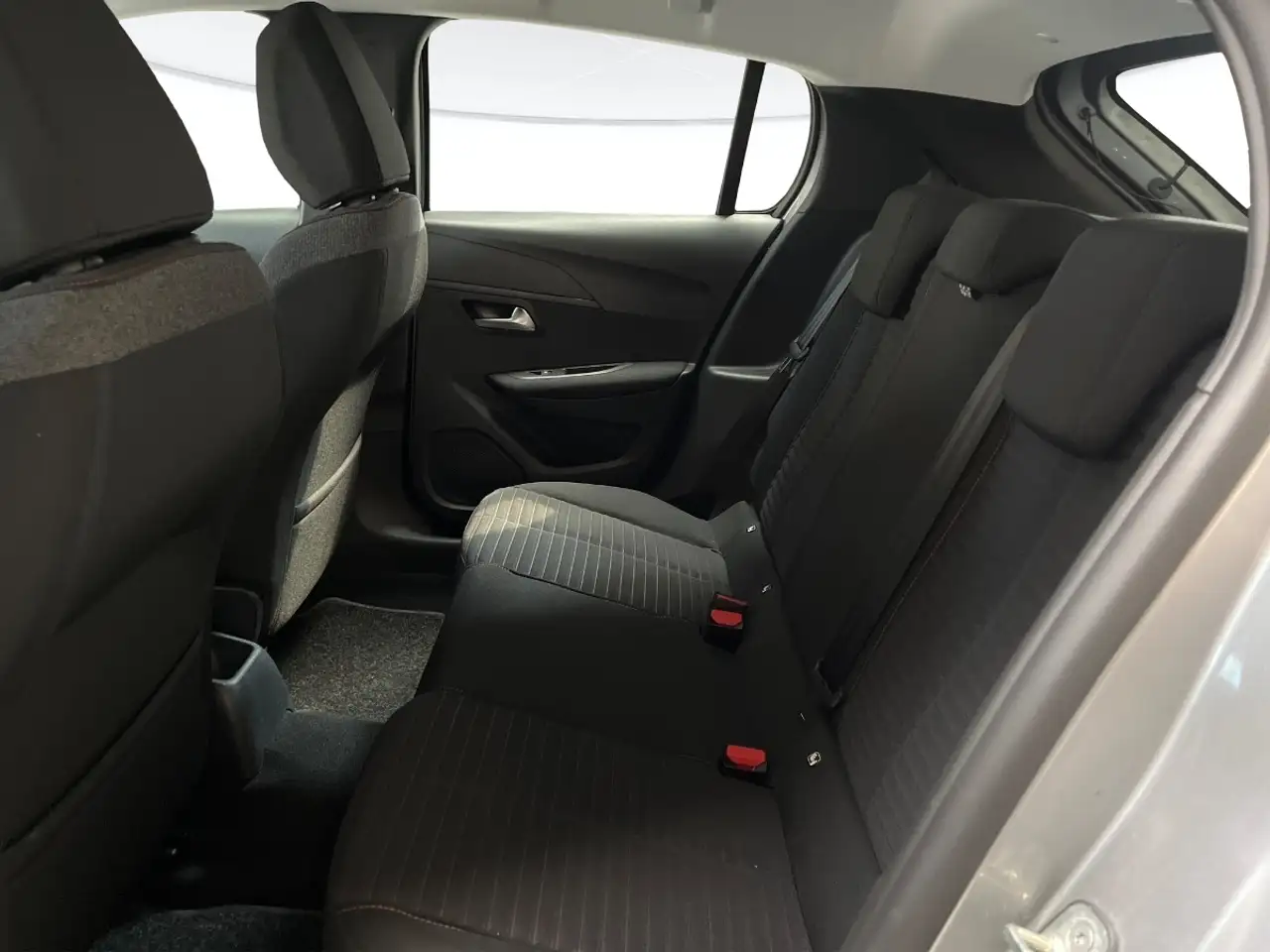 Peugeot 208 1.5 BlueHDi 100cv Active Pack, миниатюра 8