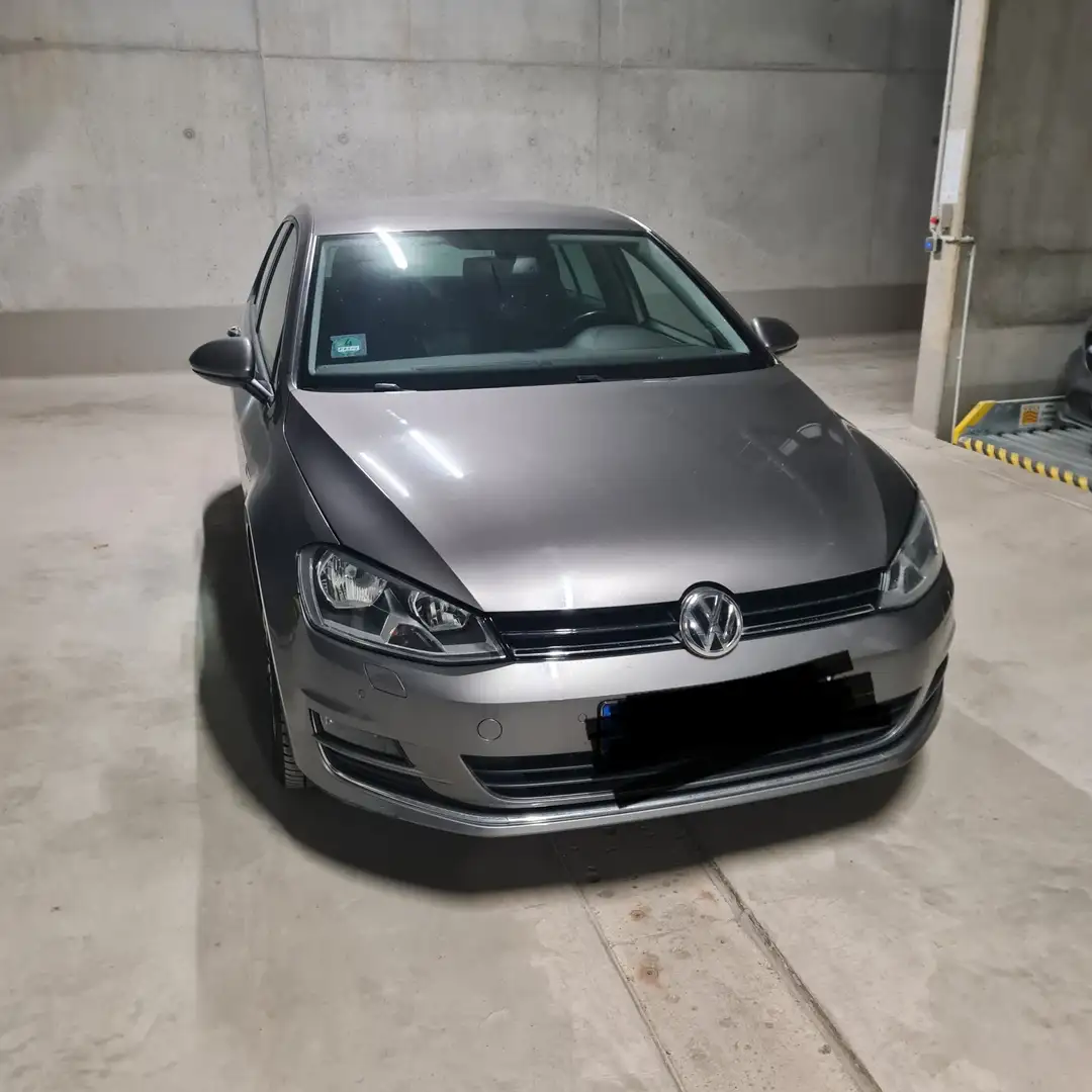 Volkswagen Golf Lounge BMT Grau - 1