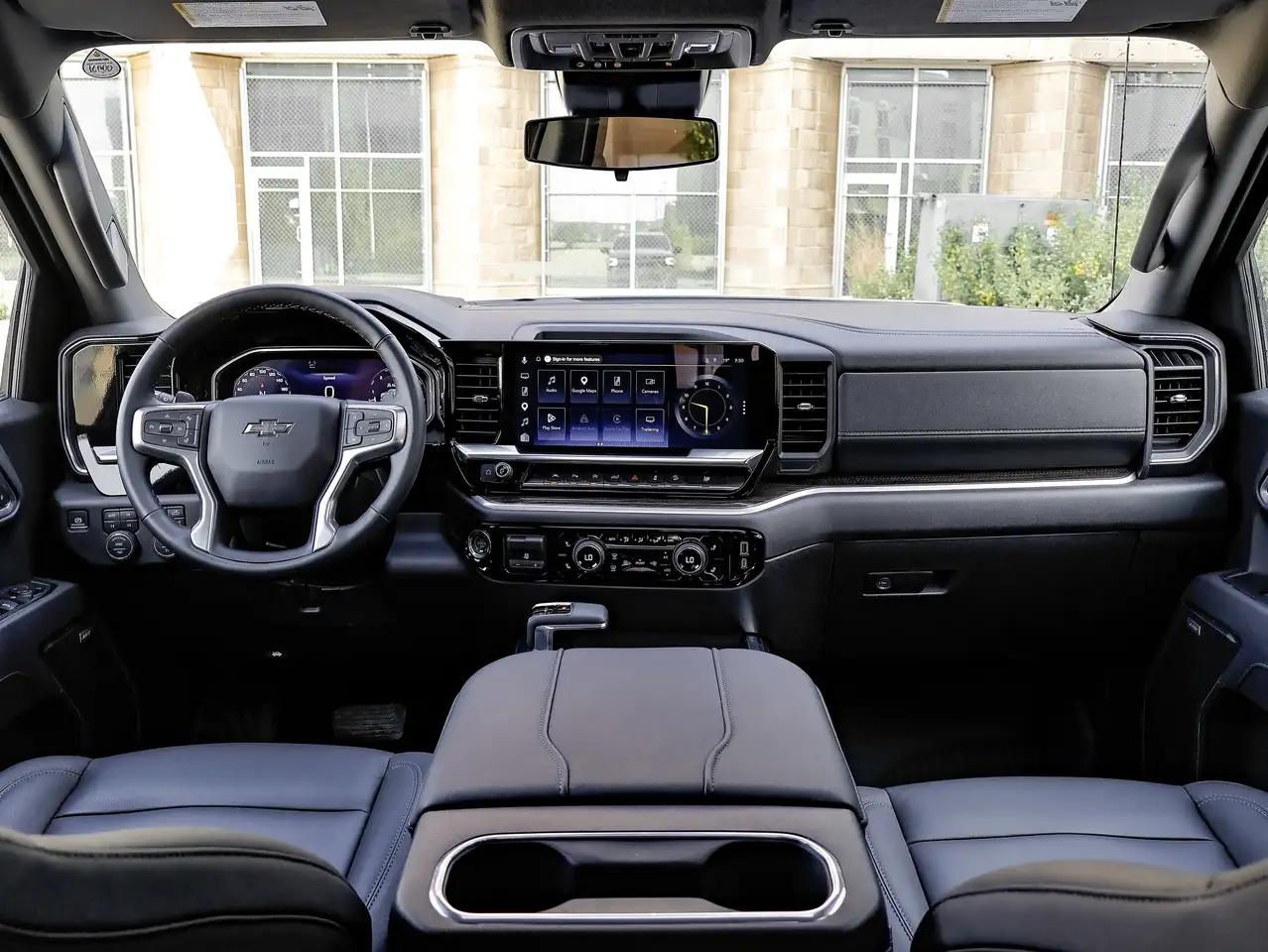Chevrolet Silverado 1500 снимка Chevrolet Silverado 1500