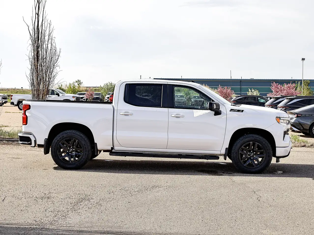 Chevrolet Silverado 1500 снимка Chevrolet Silverado 1500