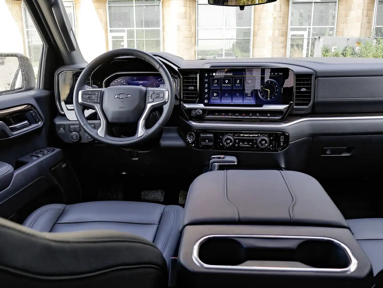 Chevrolet Silverado 1500 снимка Chevrolet Silverado 1500