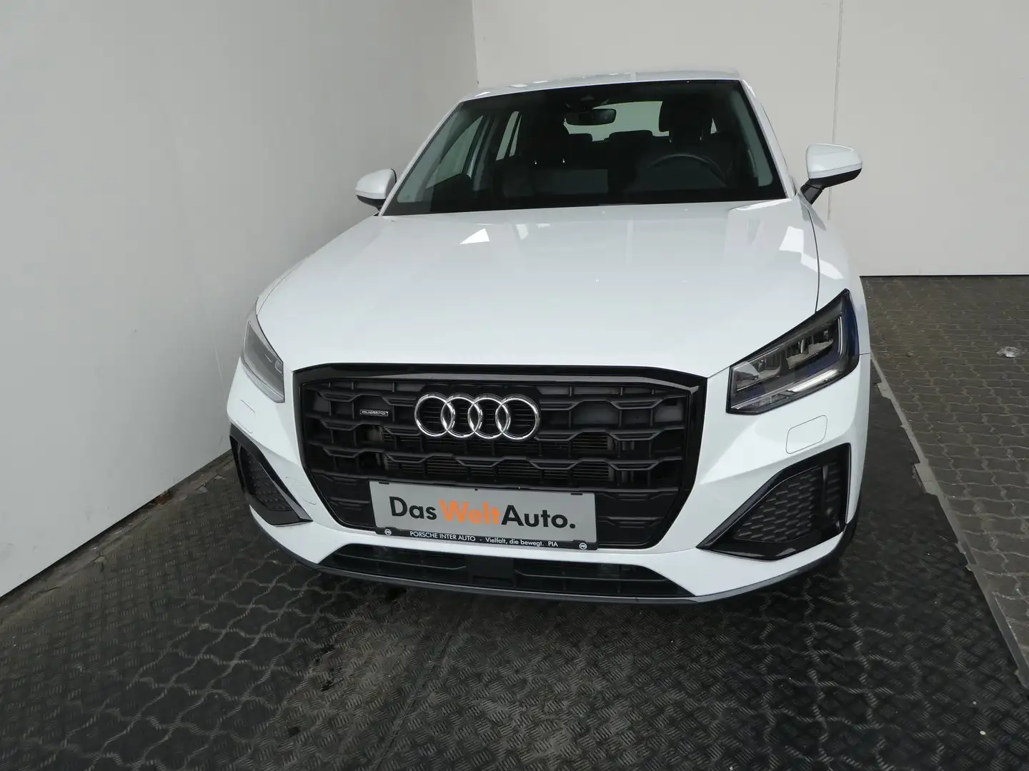 Audi Q2 35 TDI quattro admired Weiß - 2