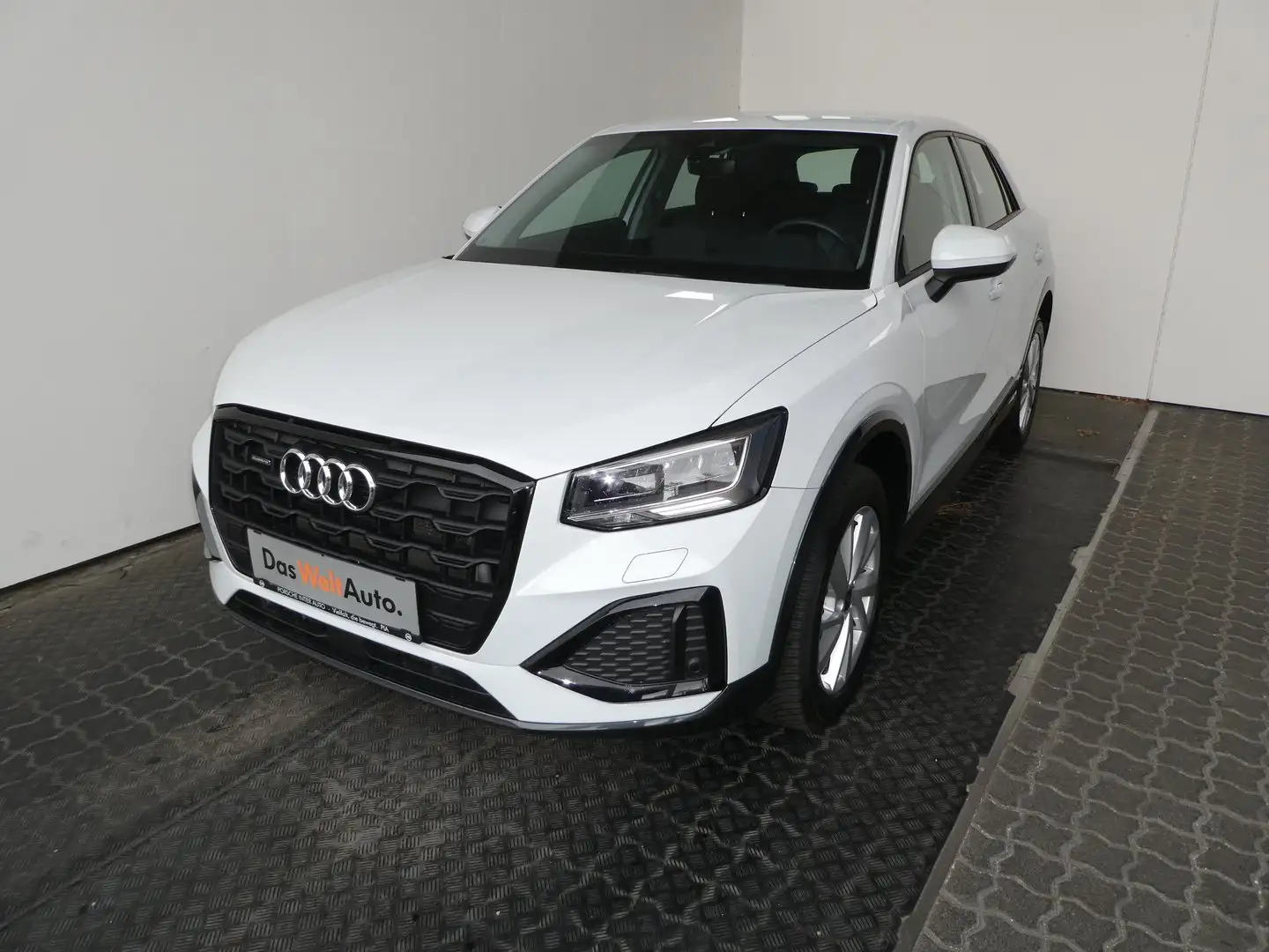 Audi Q2 35 TDI quattro admired Weiß - 1