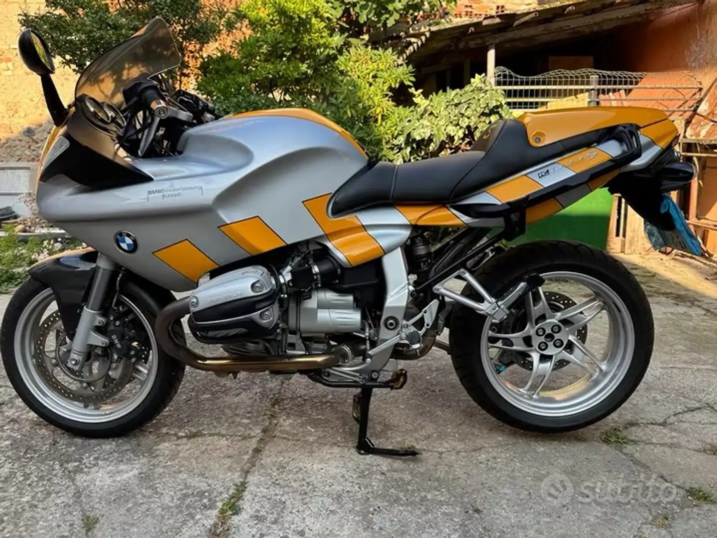 BMW R 1100 S Turismo - 1