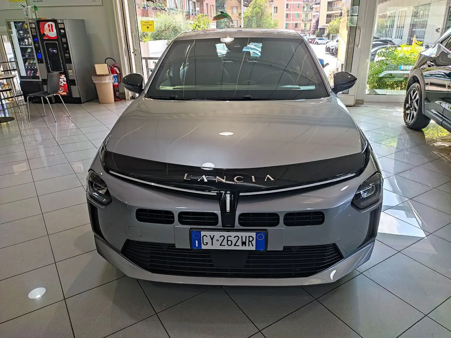 Lancia Ypsilon Hybrid e-DCT Grigio - 2
