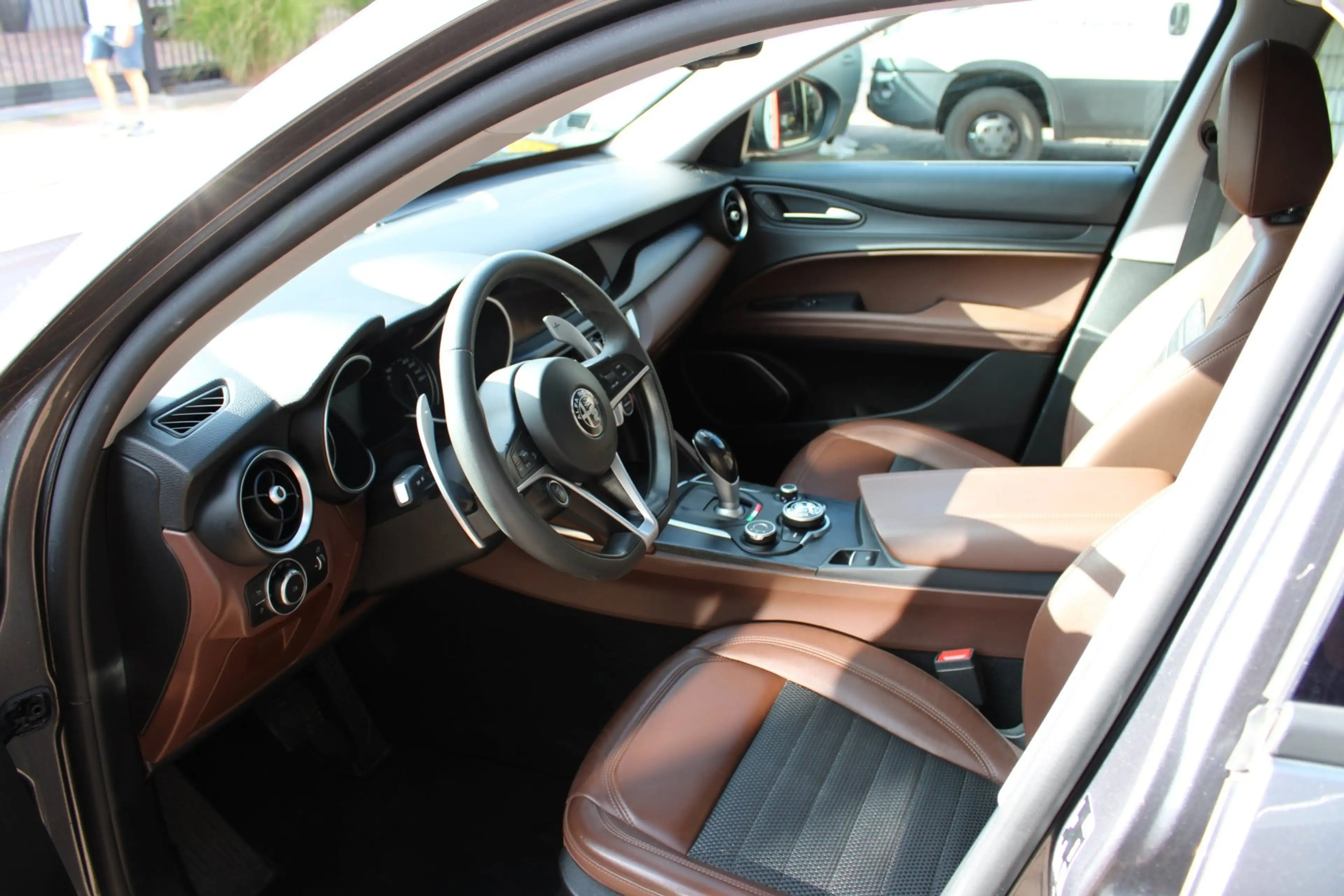 Alfa Romeo Stelvio 2.0 T AWD Sprint — photo 8