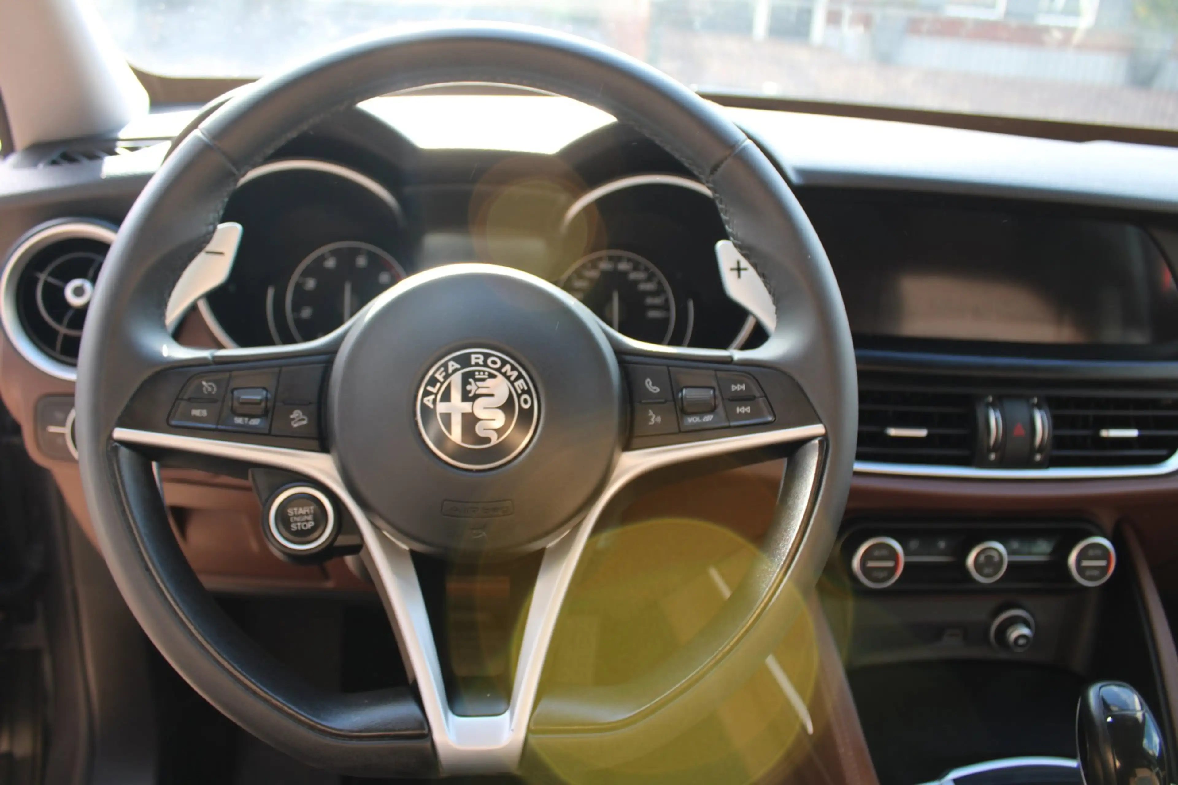Alfa Romeo Stelvio 2.0 T AWD Sprint — photo 11