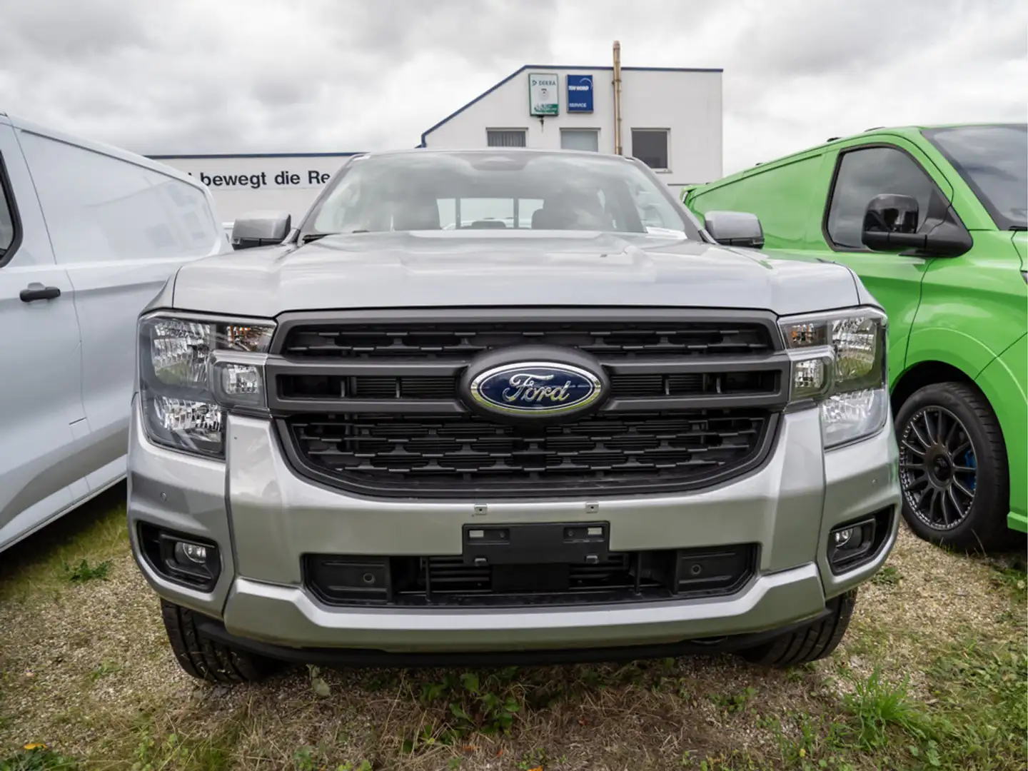 Ford Ranger Doppelkabine XLT 2.0 Automatik/AHK/Navi/Winterpaket/Kamera Argent - 2