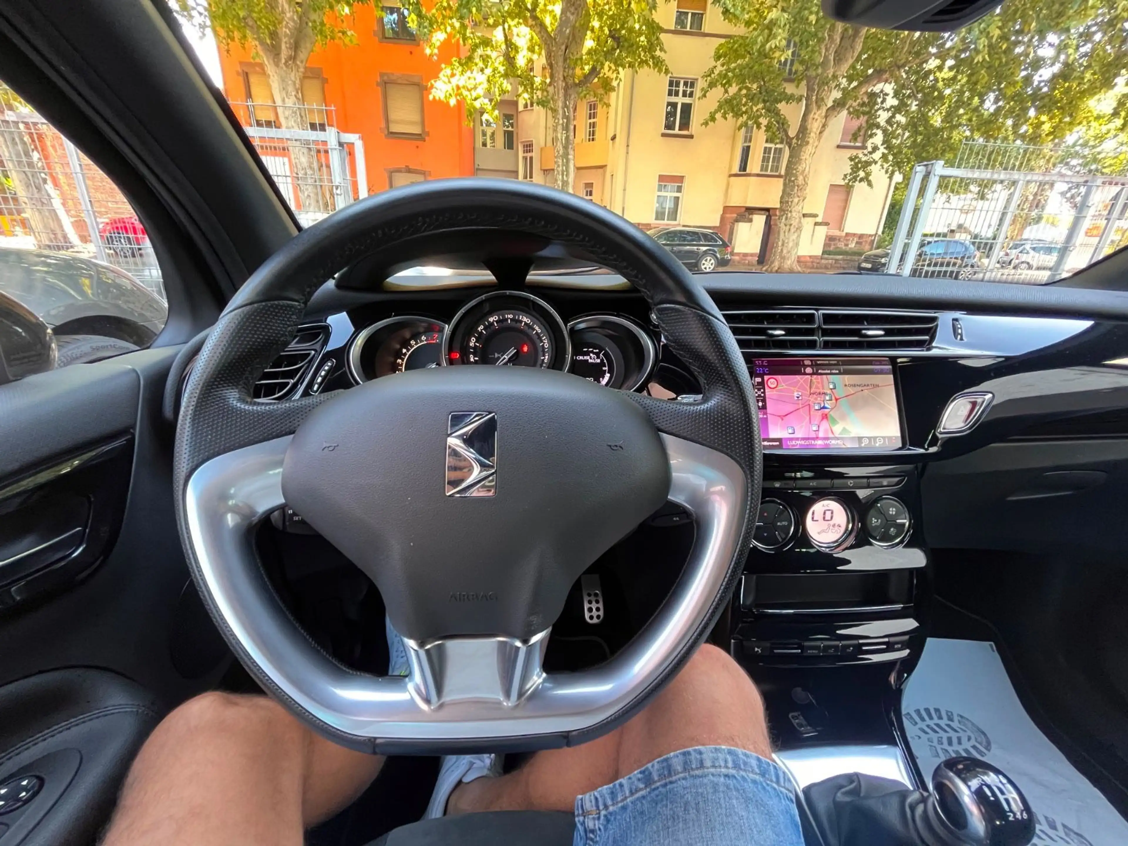 Citroen DS3 SportChic 1.Hand  Full-LED Navi kamera — photo 13