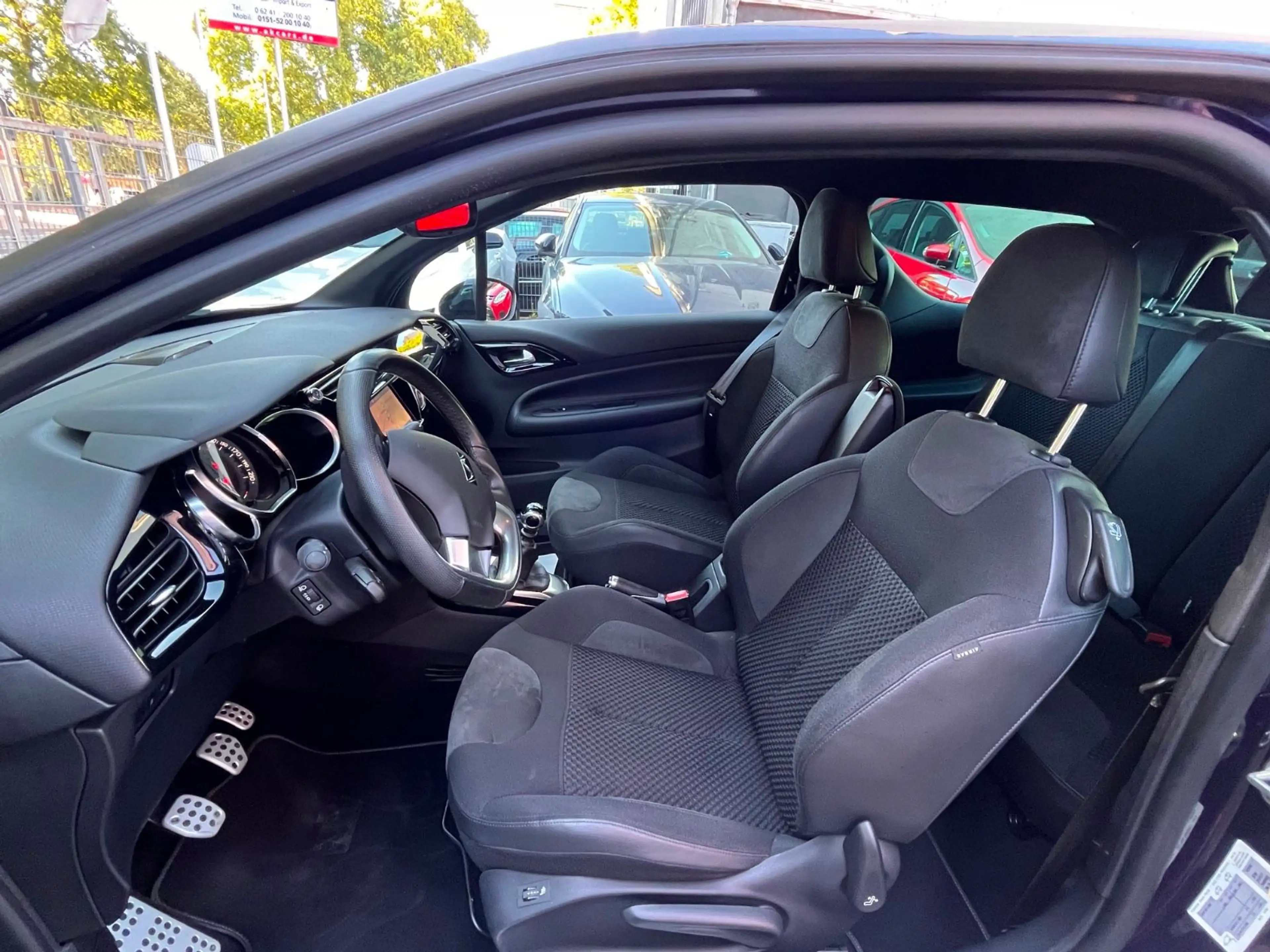 Citroen DS3 SportChic 1.Hand  Full-LED Navi kamera — photo 8