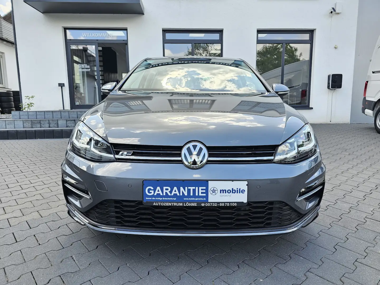 Volkswagen Golf 1.5 TSI Highline R-Line NAVI ACC LED PDC Gris - 2