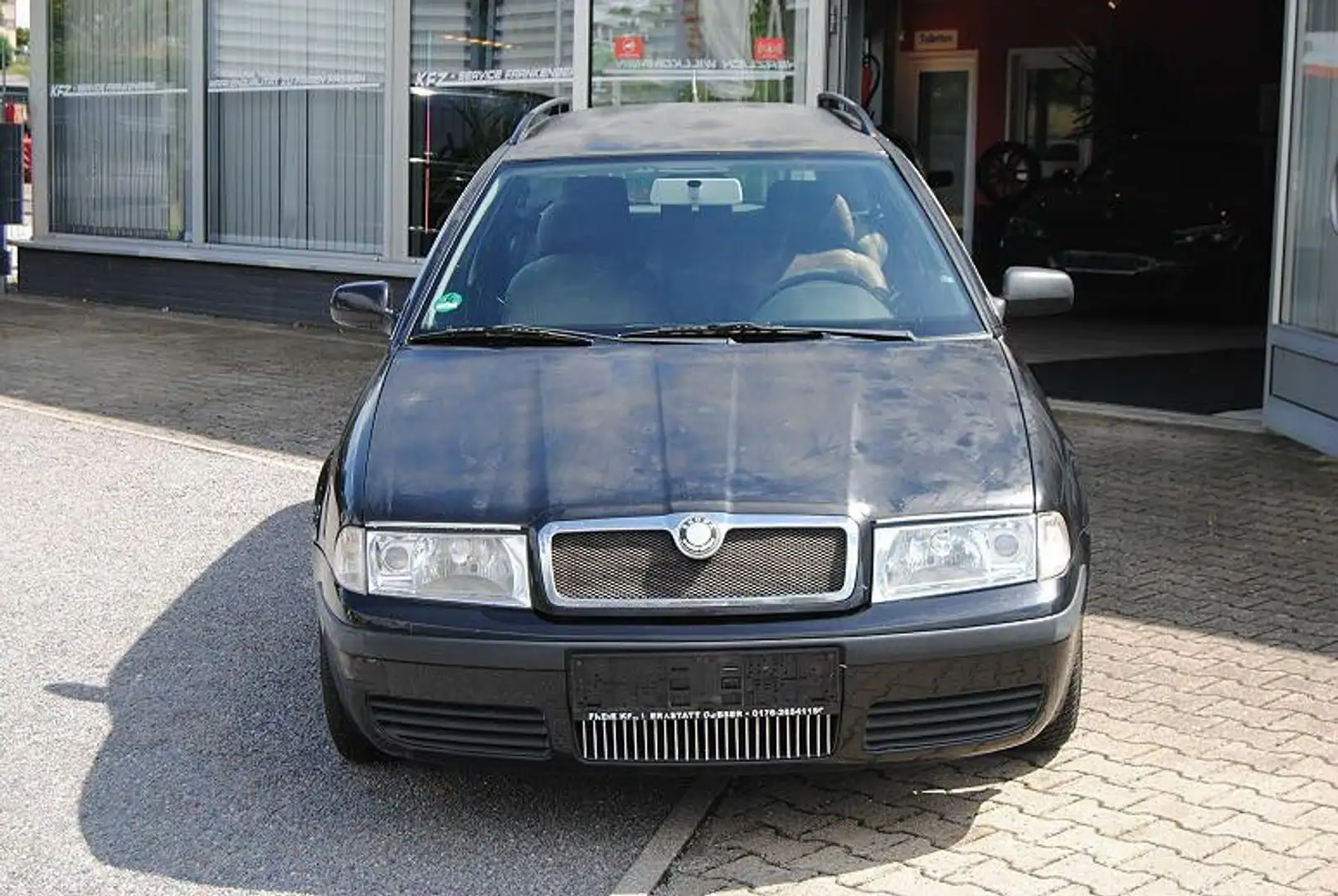 Skoda Octavia Combi 2.0 Comfort.Klimaautom. Negro - 2