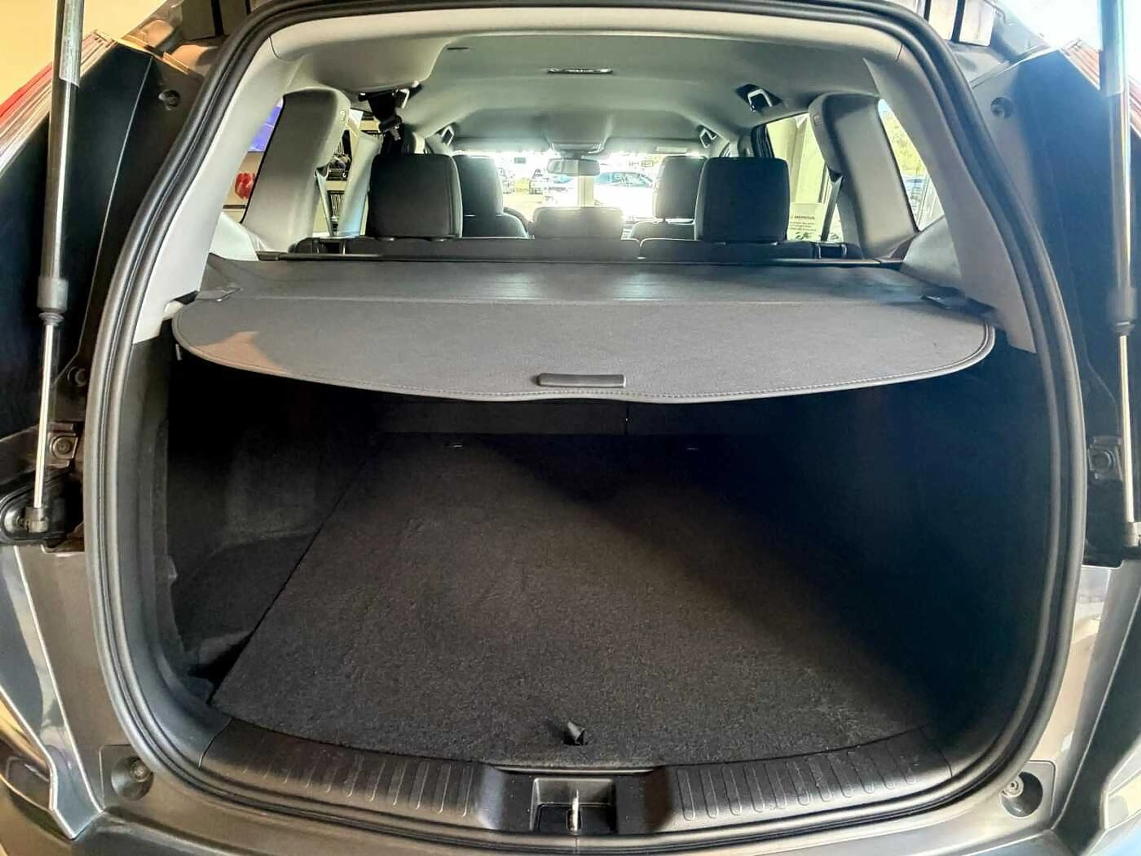 Honda CR-V Hybrid e:HEV 2.0 i-MMD 2WD Elegance — photo 19