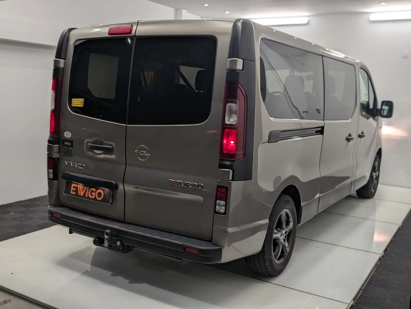 Opel Vivaro COMBI 1.6 BITURBO CDTI 145ch L2H1 DESIGN EDITION 9 PLACES BVM6 - 2