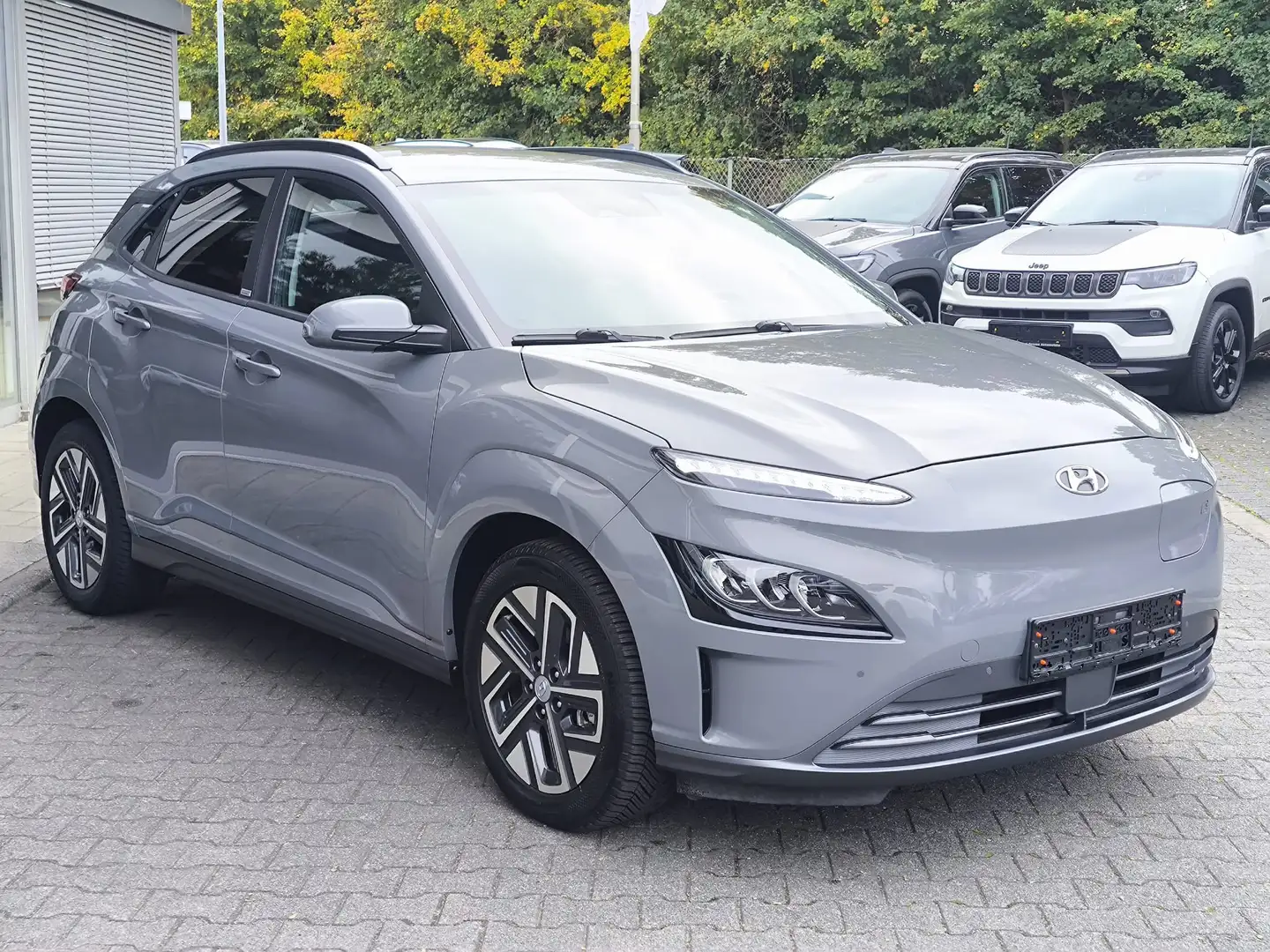 Hyundai KONA Trend LED+SHZ+KAMERA+ACC+DAB+CARPLAY+ Gris - 2