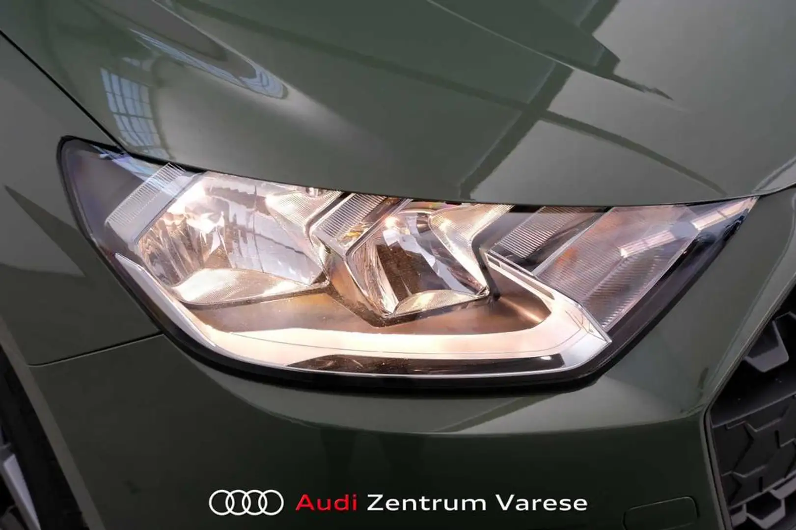 Audi A1 Sportback 30 1.0 tfsi Business 116cv Verde - 2