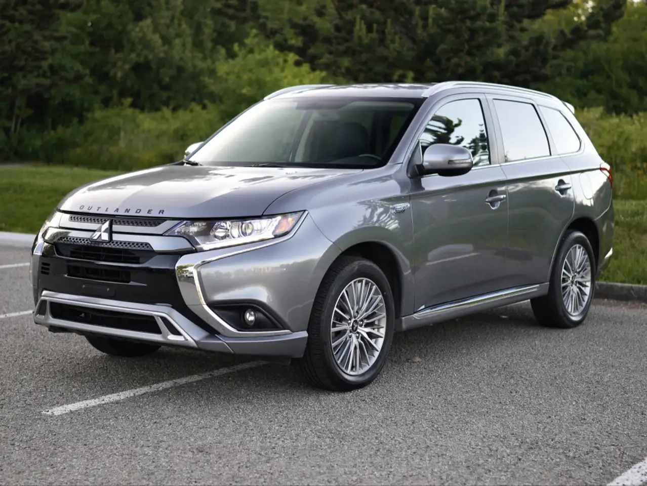 Mitsubishi Outlander снимка Mitsubishi Outlander