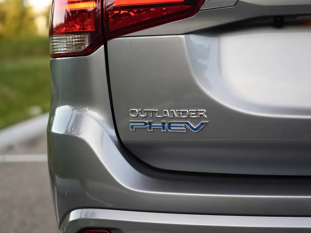 Mitsubishi Outlander снимка Mitsubishi Outlander
