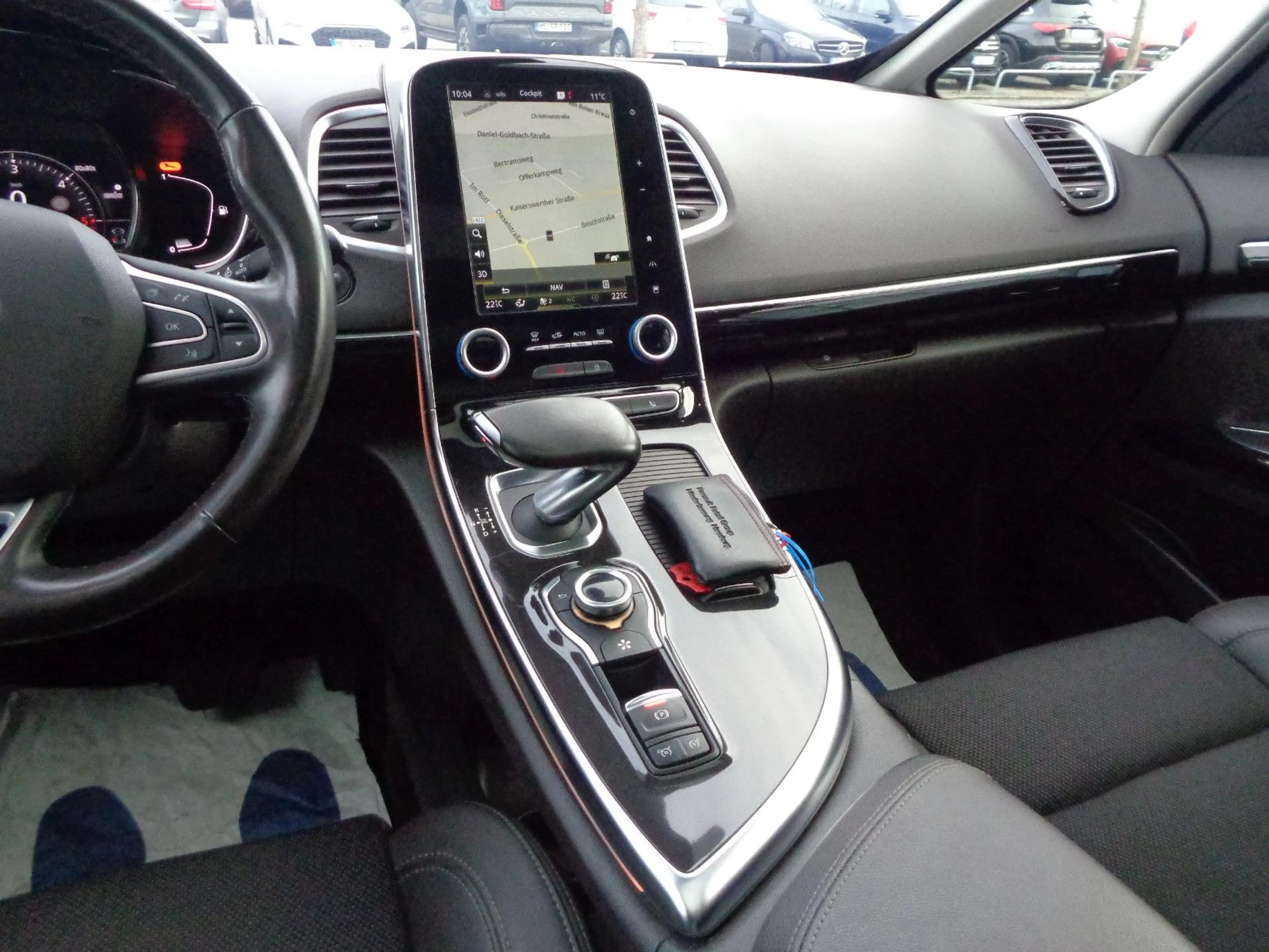 Renault Espace V Bus. Ed. 160 DCI AUTOM*PANO*KAM*LED*TOP — photo 12