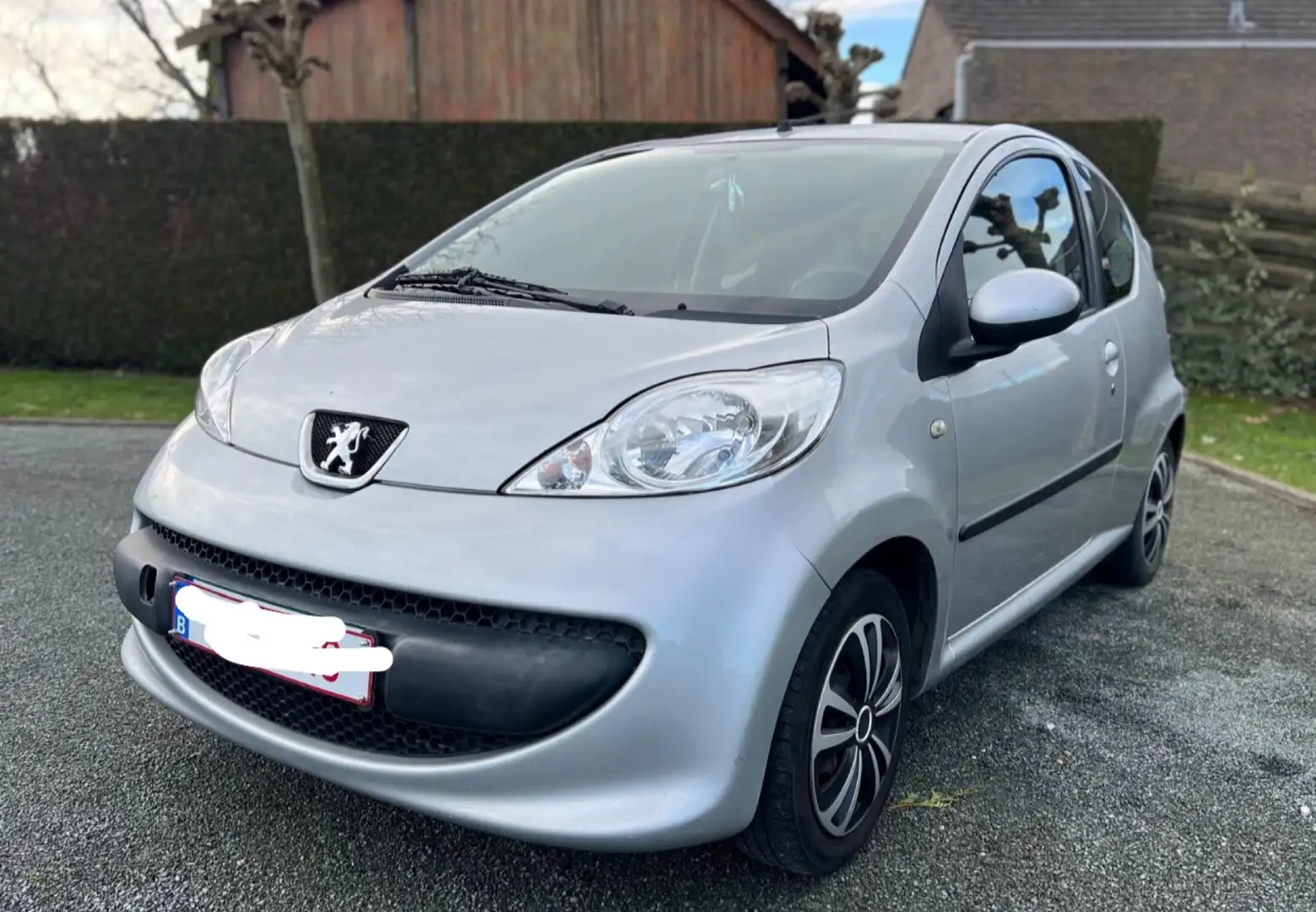 Peugeot 107 70 2-Tronic Filou - 1