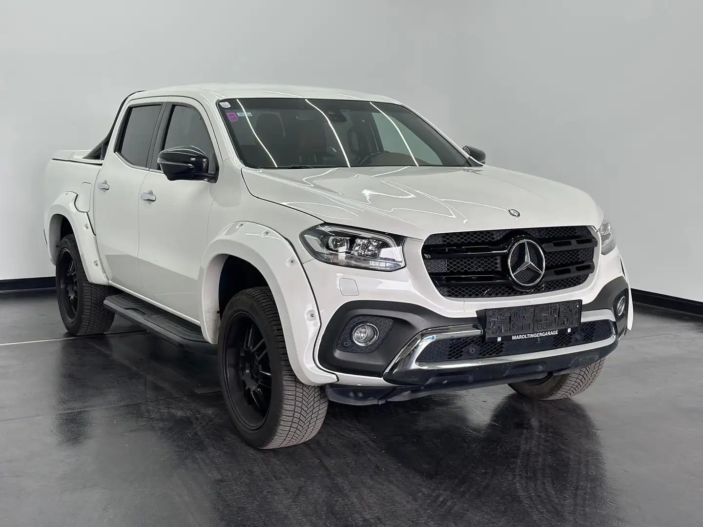 Mercedes-Benz X 250 - 1