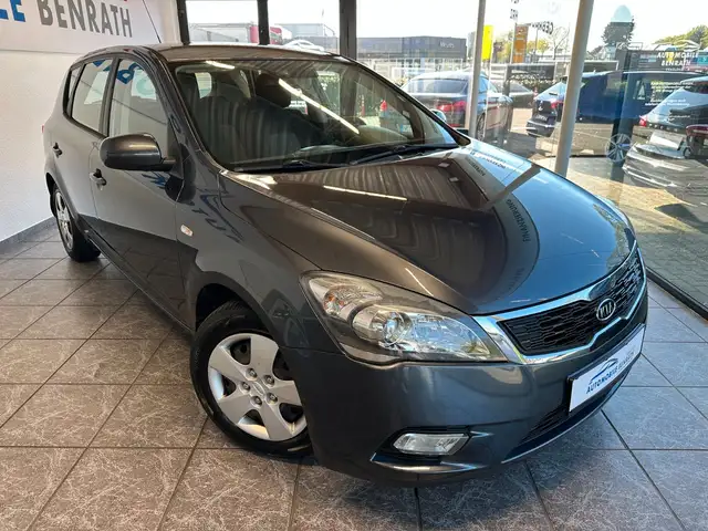 Kia Cee'd  ED CVVT 1,4 Ltr. 66 KW / 90 PS ALLWETTER