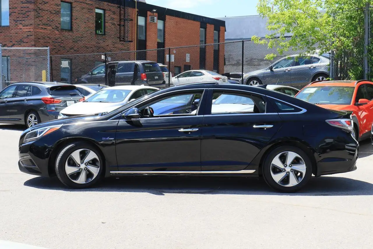 Hyundai SONATA снимка Hyundai SONATA