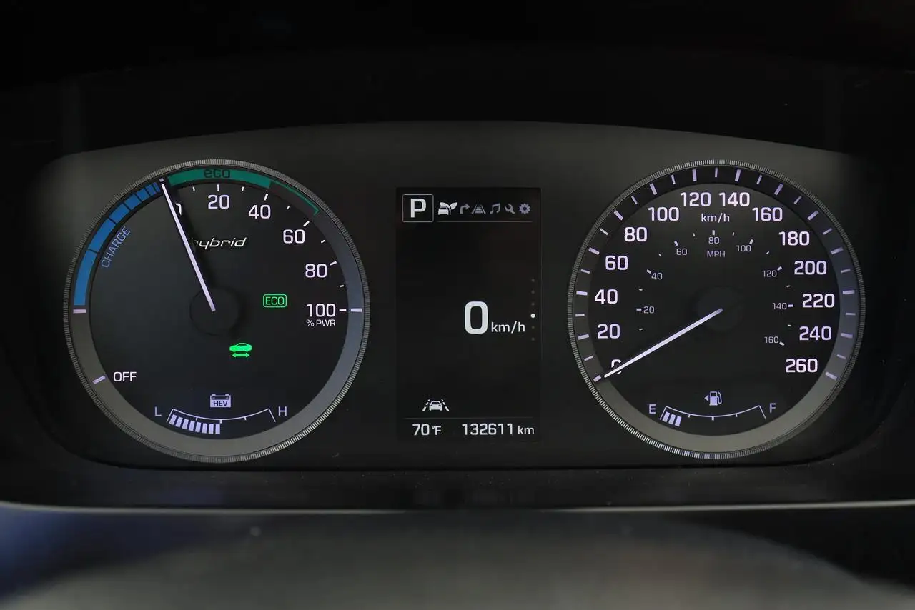 Hyundai SONATA снимка Hyundai SONATA