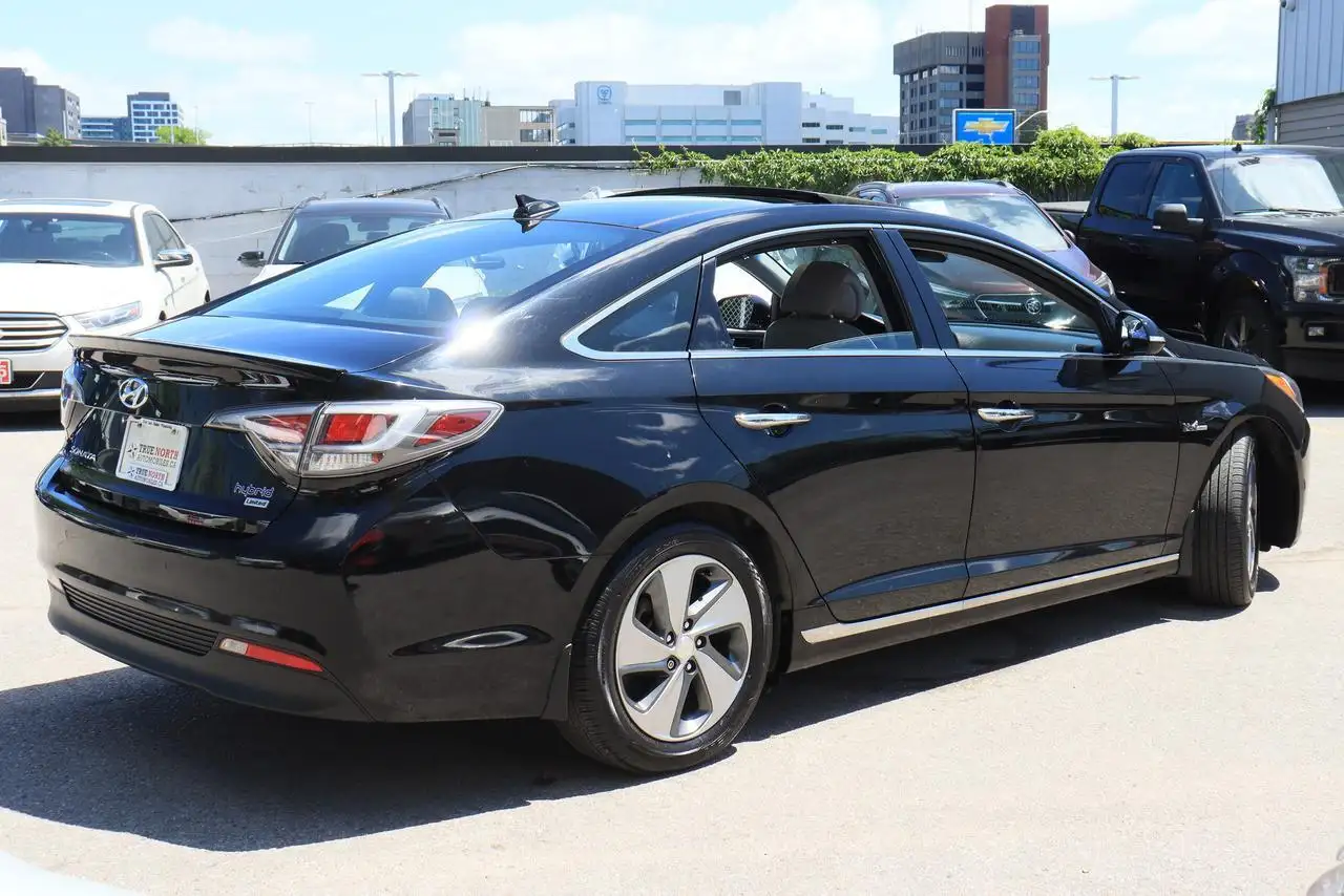 Hyundai SONATA снимка Hyundai SONATA