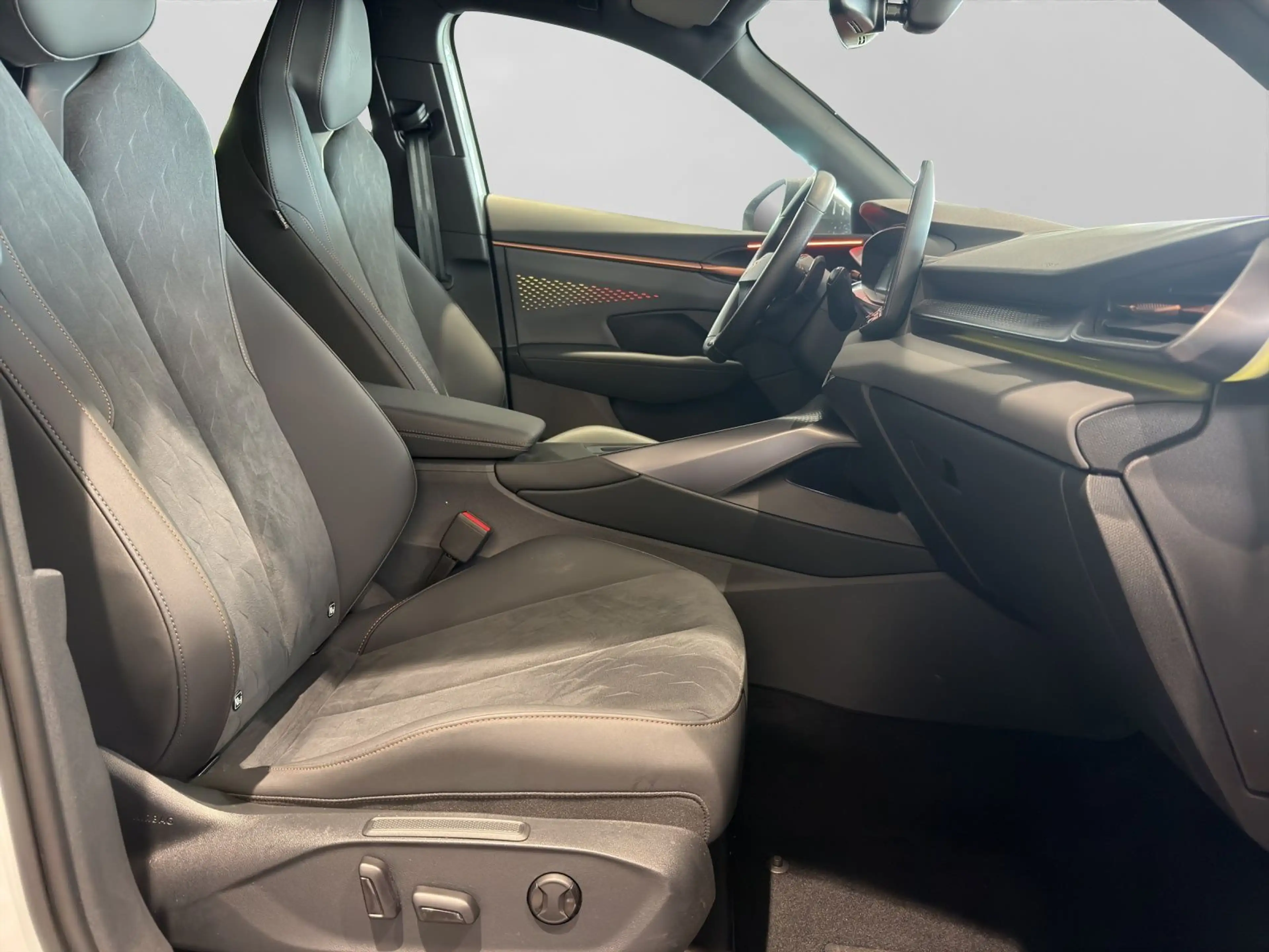 CUPRA Terramar 1.5 eTSI HEAD-UP 360° eSITZE NAVI — photo 4