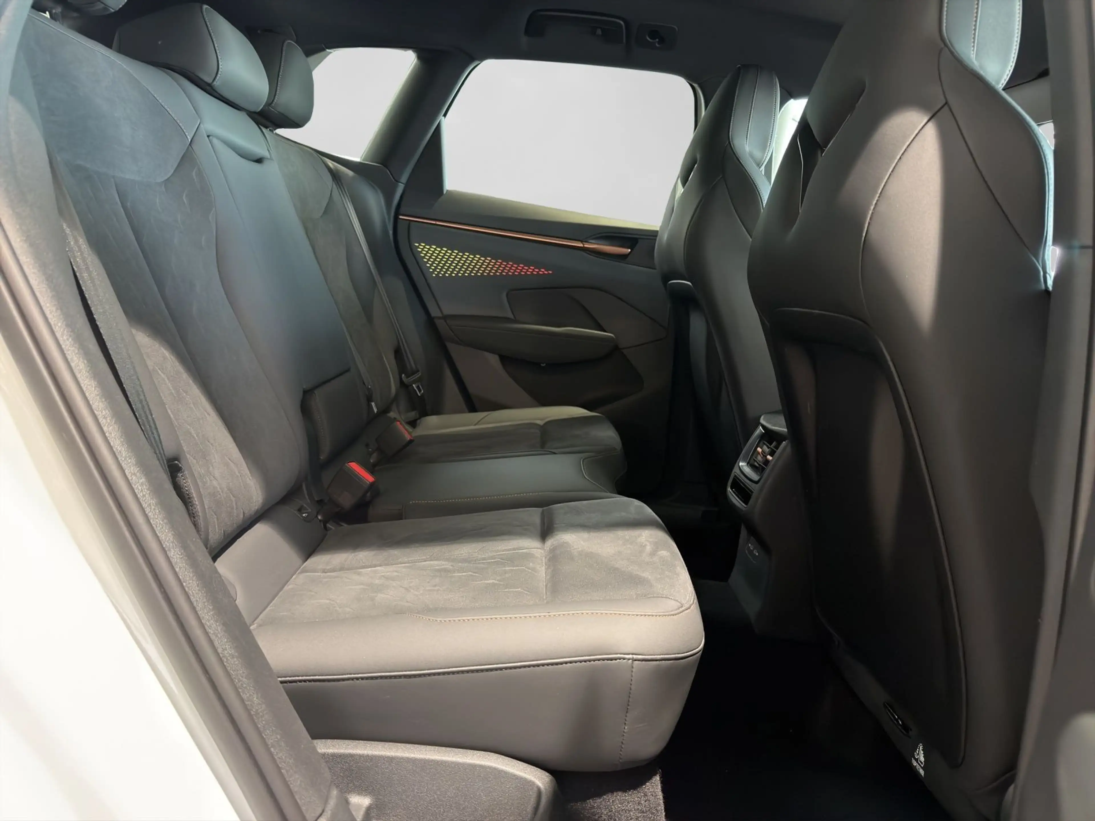 CUPRA Terramar 1.5 eTSI HEAD-UP 360° eSITZE NAVI — photo 6