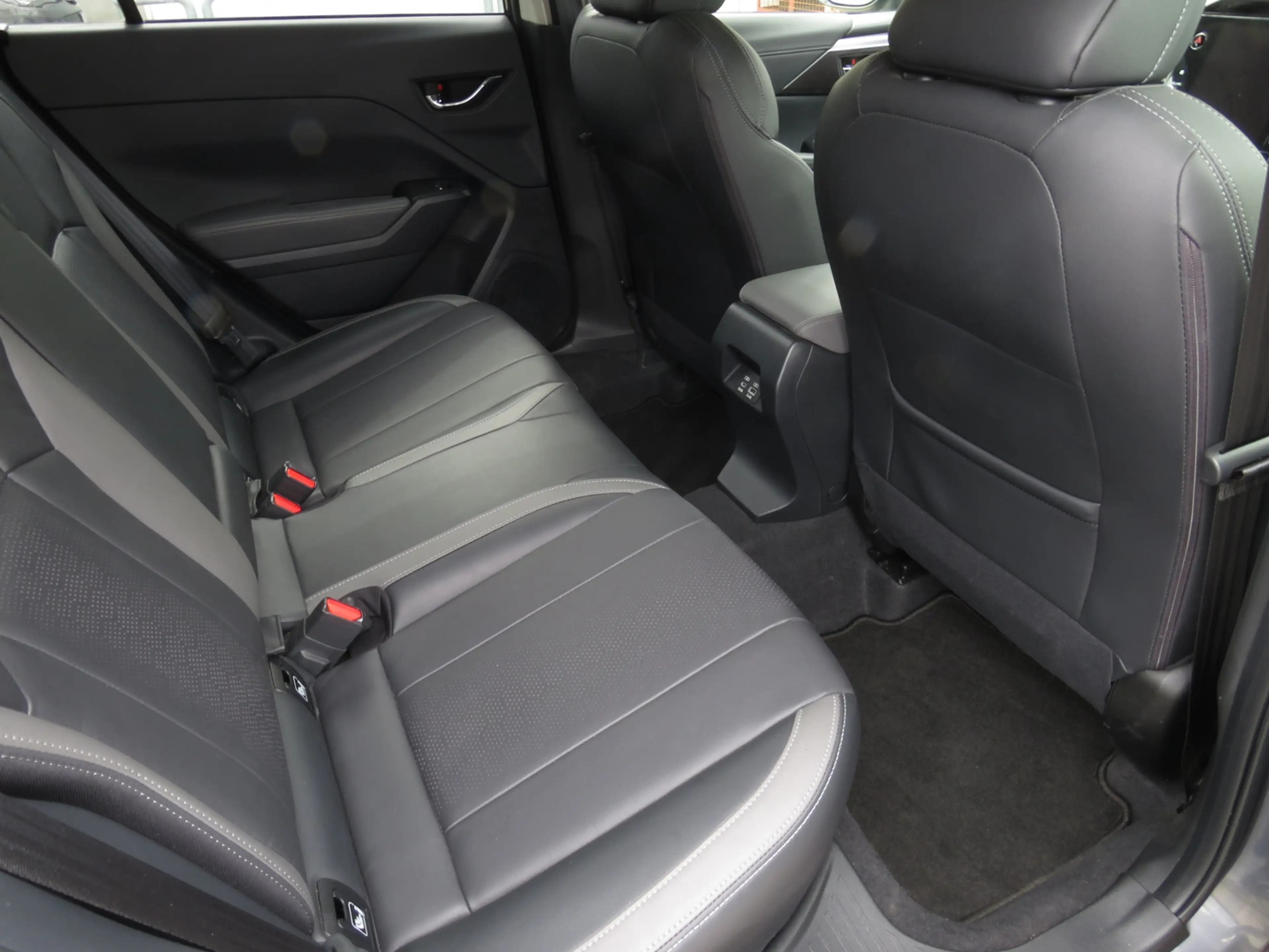 Subaru Impreza Platinum — photo 9