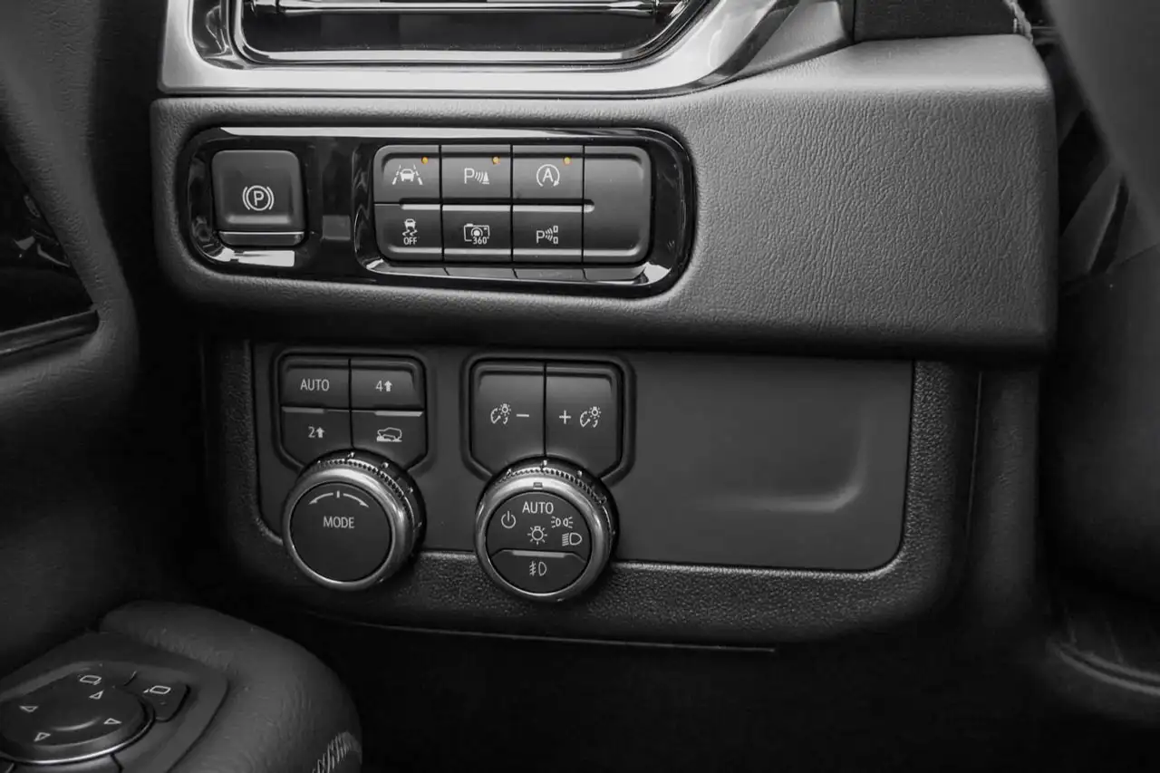 GMC Yukon снимка GMC Yukon