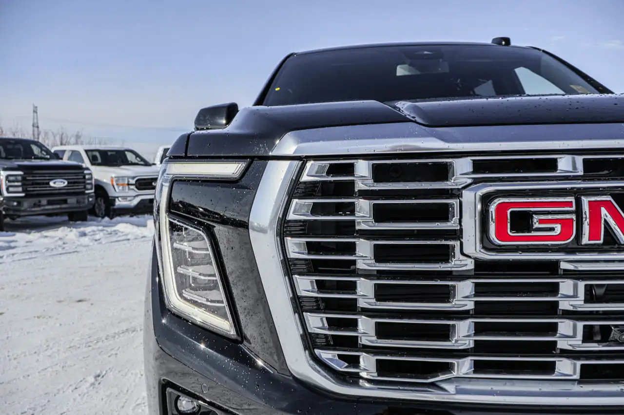 GMC Yukon снимка GMC Yukon