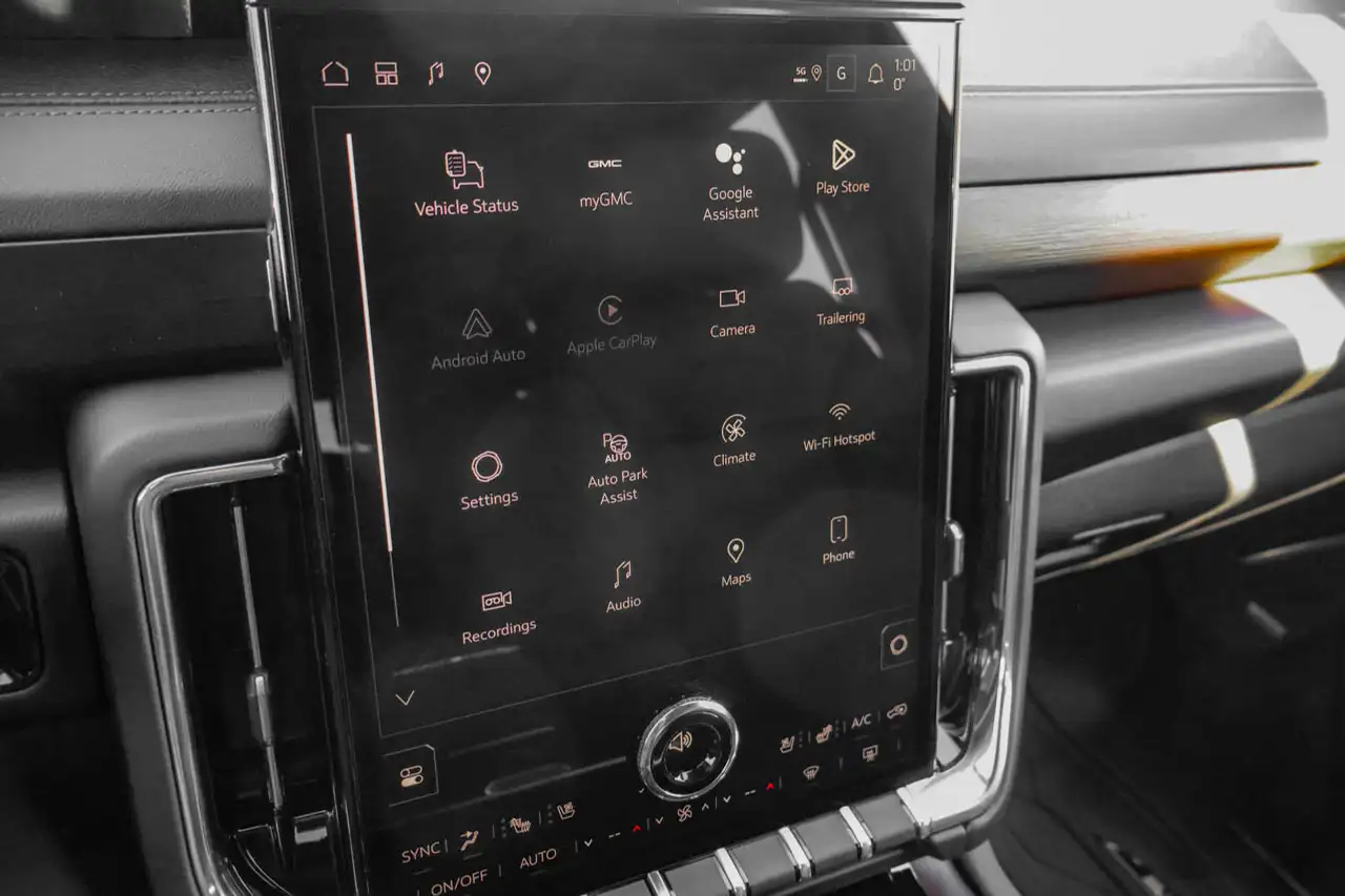 GMC Yukon снимка GMC Yukon