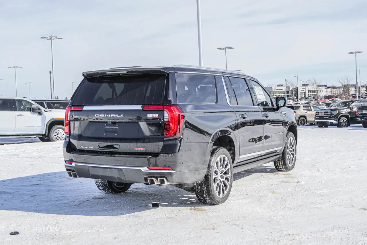 GMC Yukon снимка GMC Yukon