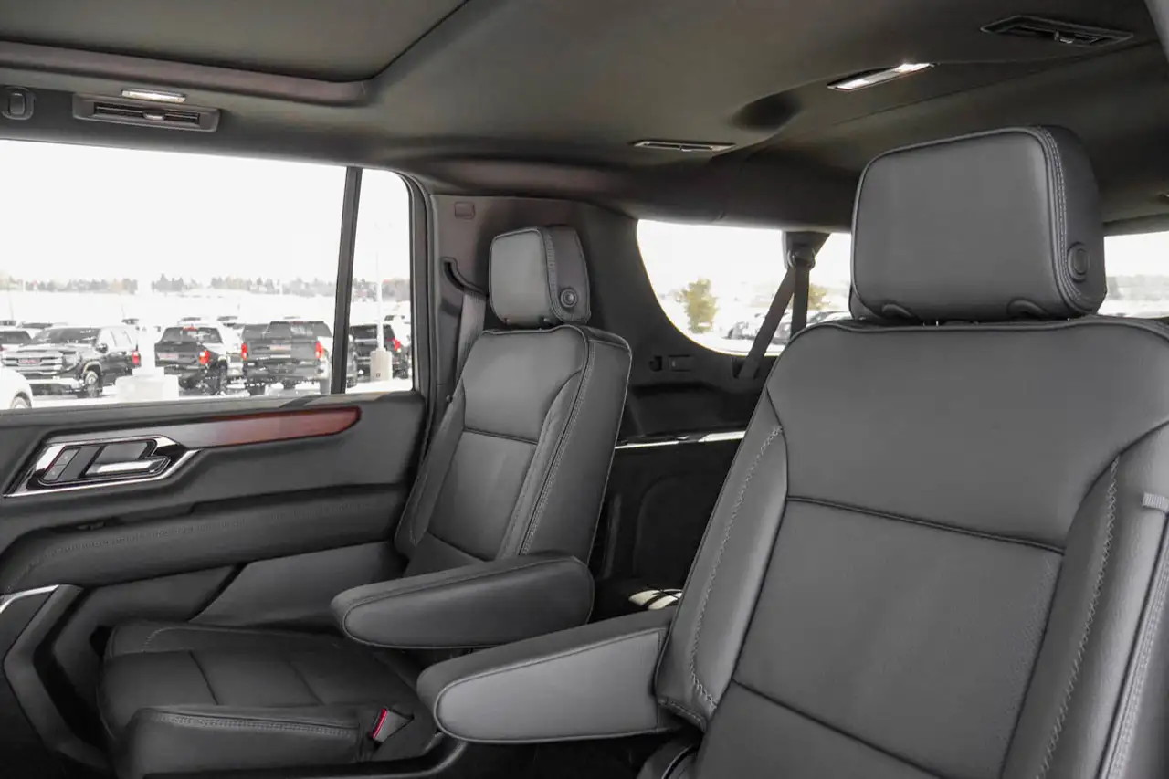 GMC Yukon снимка GMC Yukon