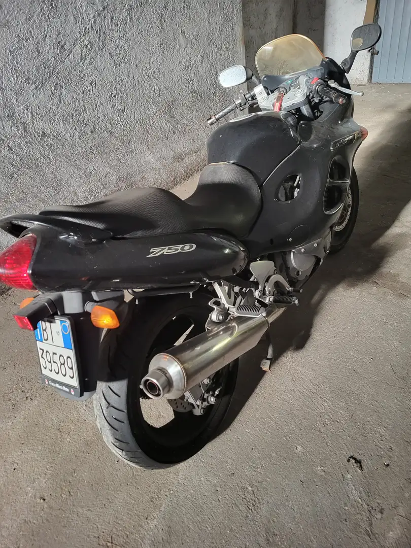 Suzuki GSX 750 Noir - 2
