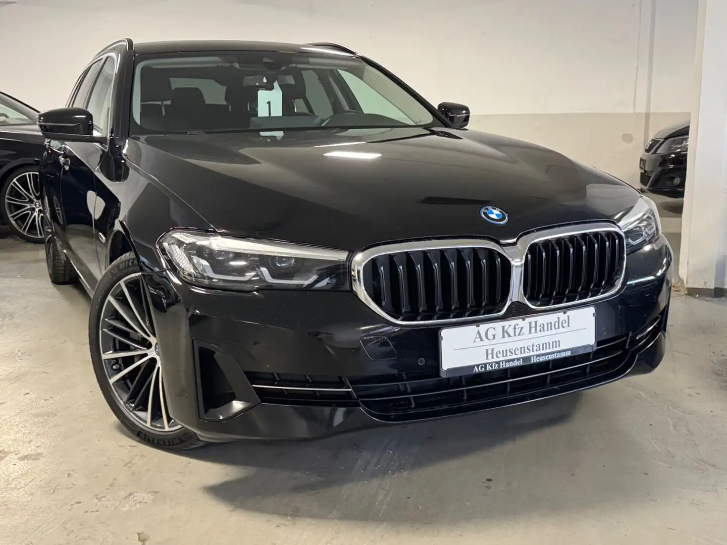 BMW 530 e xDrive/DigTacho/CAM/Leder/AHK/ Schwarz - 2