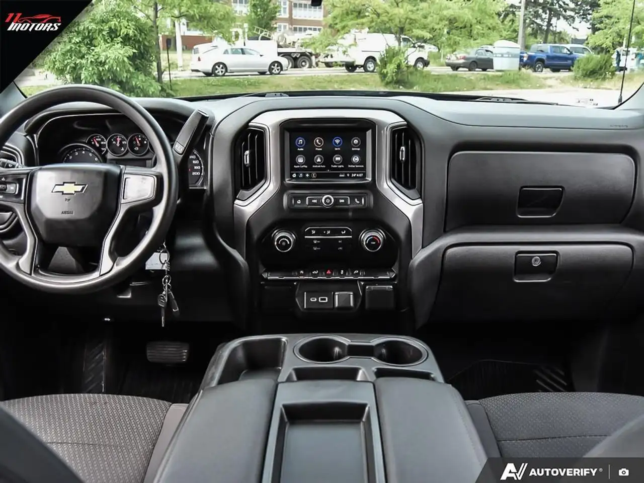 Chevrolet Silverado 1500 снимка Chevrolet Silverado 1500