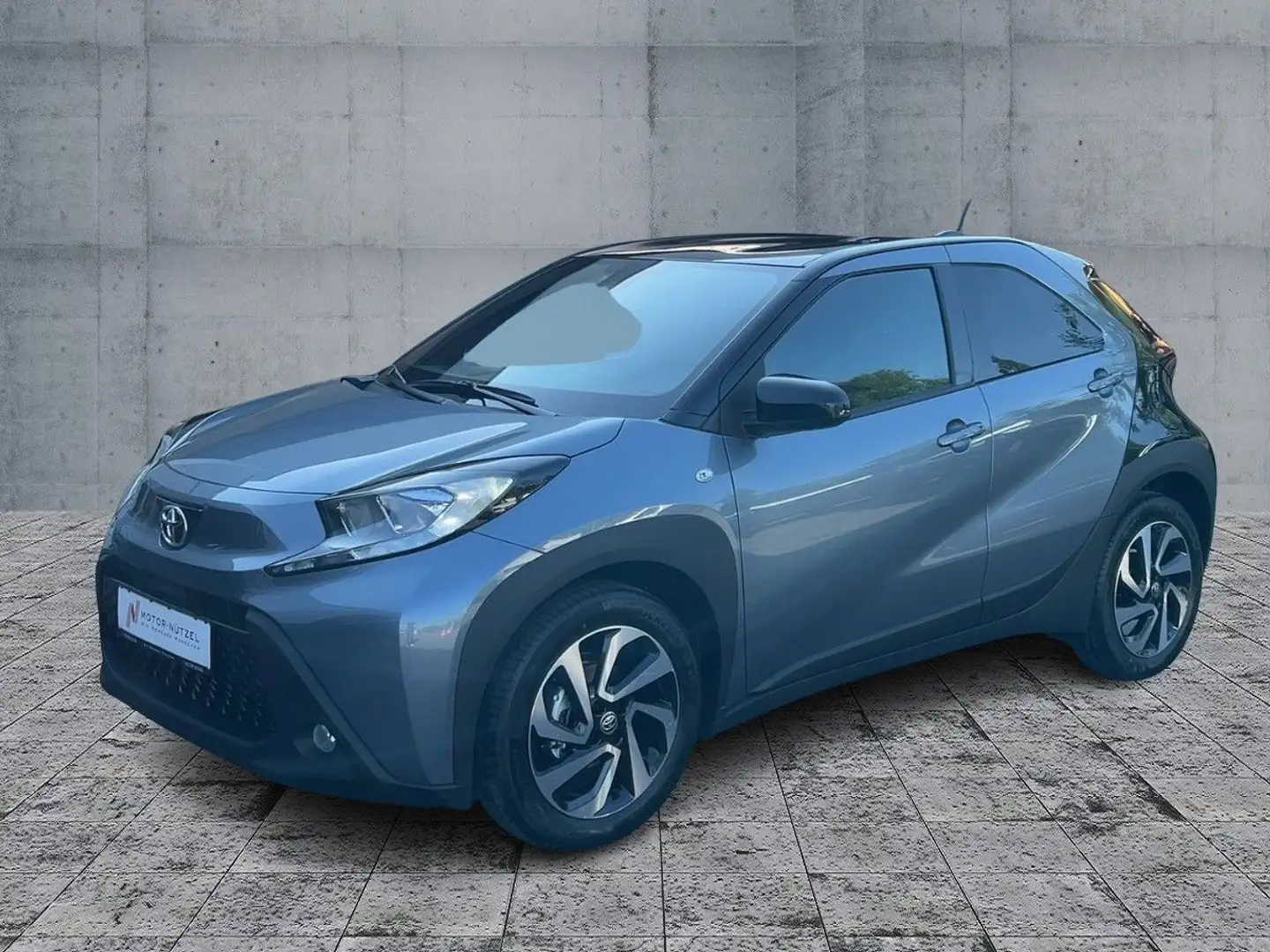 Toyota Aygo X AYGO X 1.0 Teamplayer Noir - 2