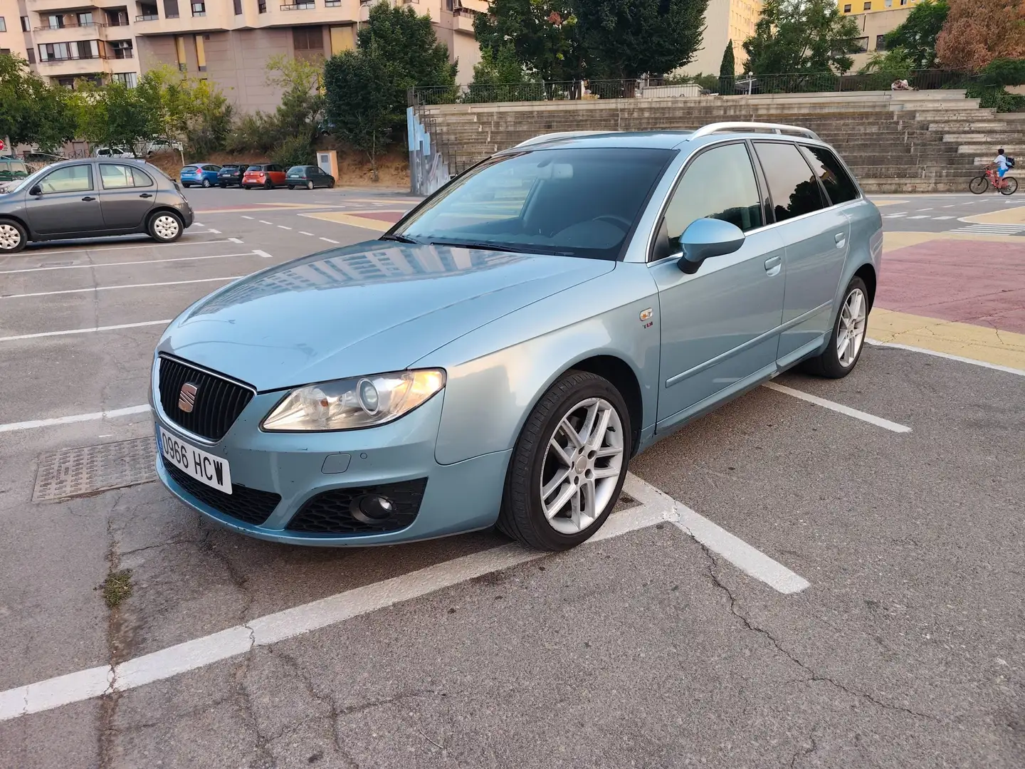 SEAT Exeo Exeo ST 2.0TDI CR Sport 143 Sport Azul - 2