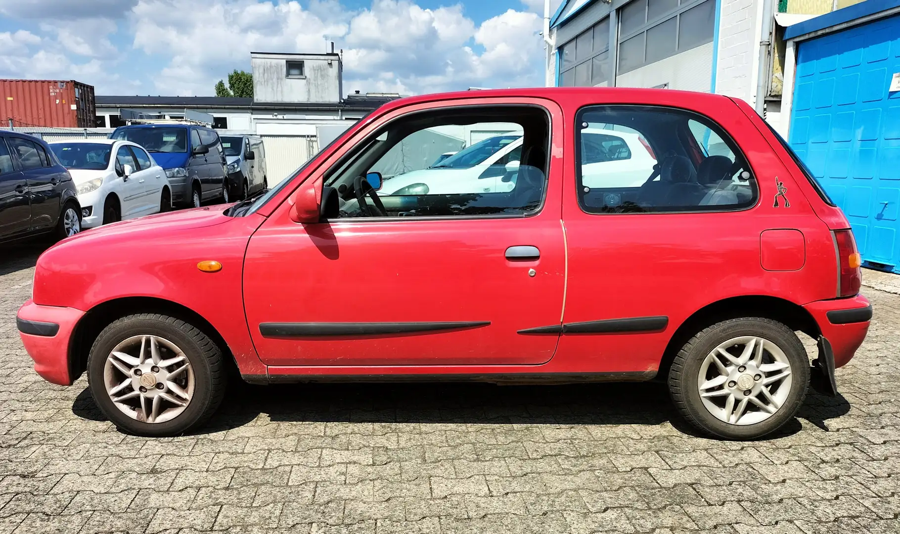 Nissan Micra Optimal für Fahranfänger/ Allwetterreifen Rot - 2